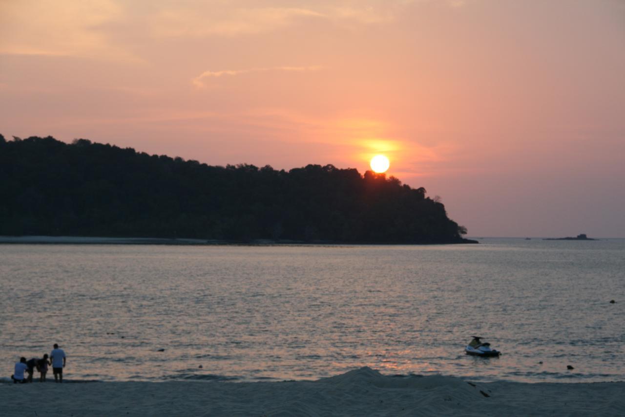 Dash Resort Langkawi Pantai Cenang  Esterno foto